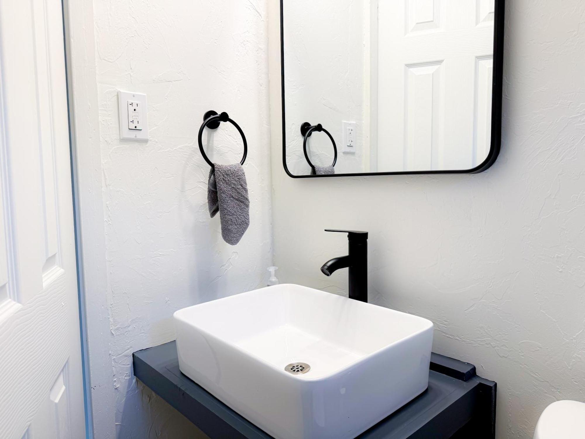 Chic 2Br Retreat Near Paseo #31B Villa Oklahoma City Exterior foto
